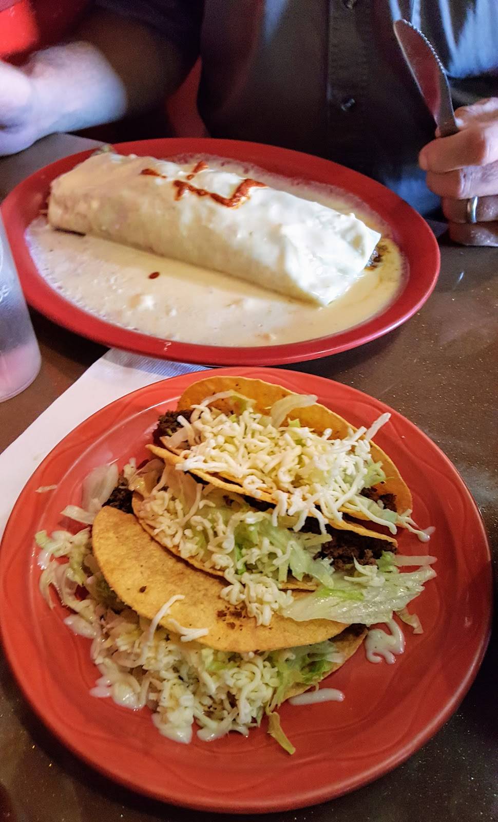 El Molcajete | restaurant | 45 Babcock Blvd, Delano, MN 55328, USA | 7637779277 OR +1 763-777-9277