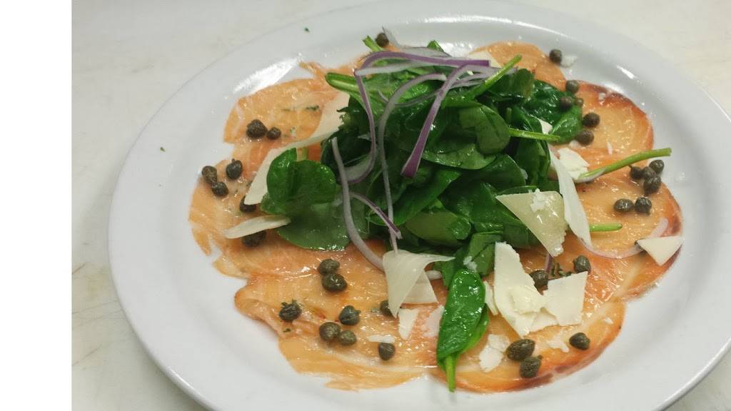 Smokin Fins Restaurant | restaurant | 2575 Littleton Main St, Littleton, CO 80120, USA | 7208081711 OR +1 720-808-1711