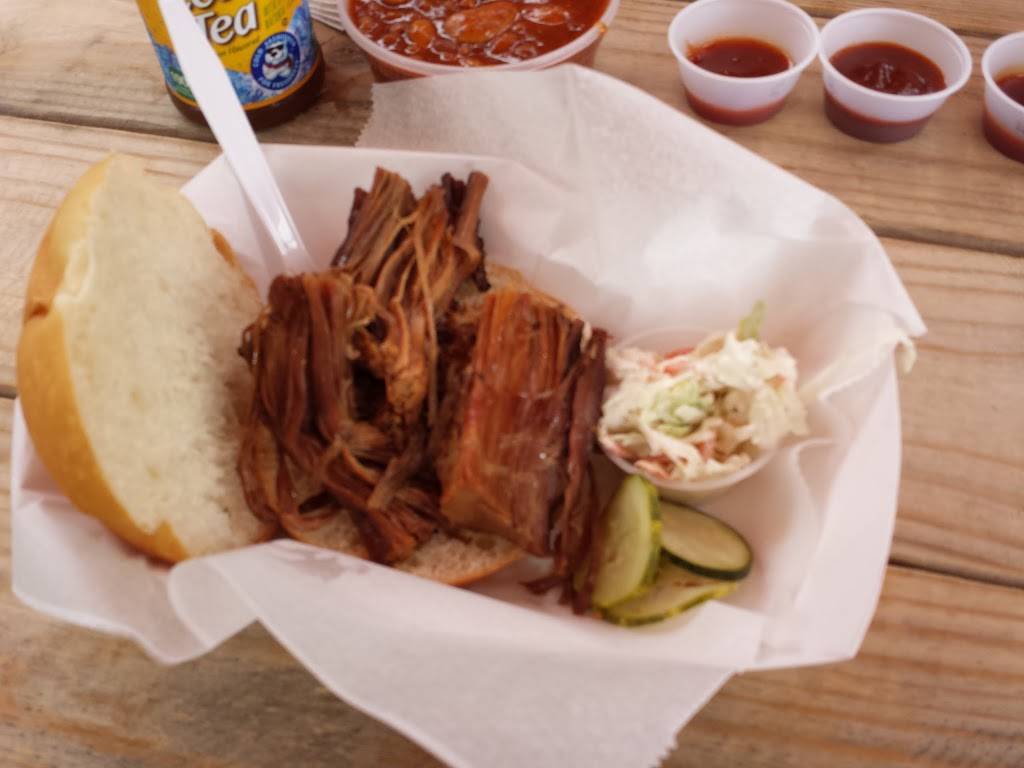 Forrests Feed Co. | restaurant | 283 E Main St, Hummelstown, PA 17036, USA | 7175666666 OR +1 717-566-6666