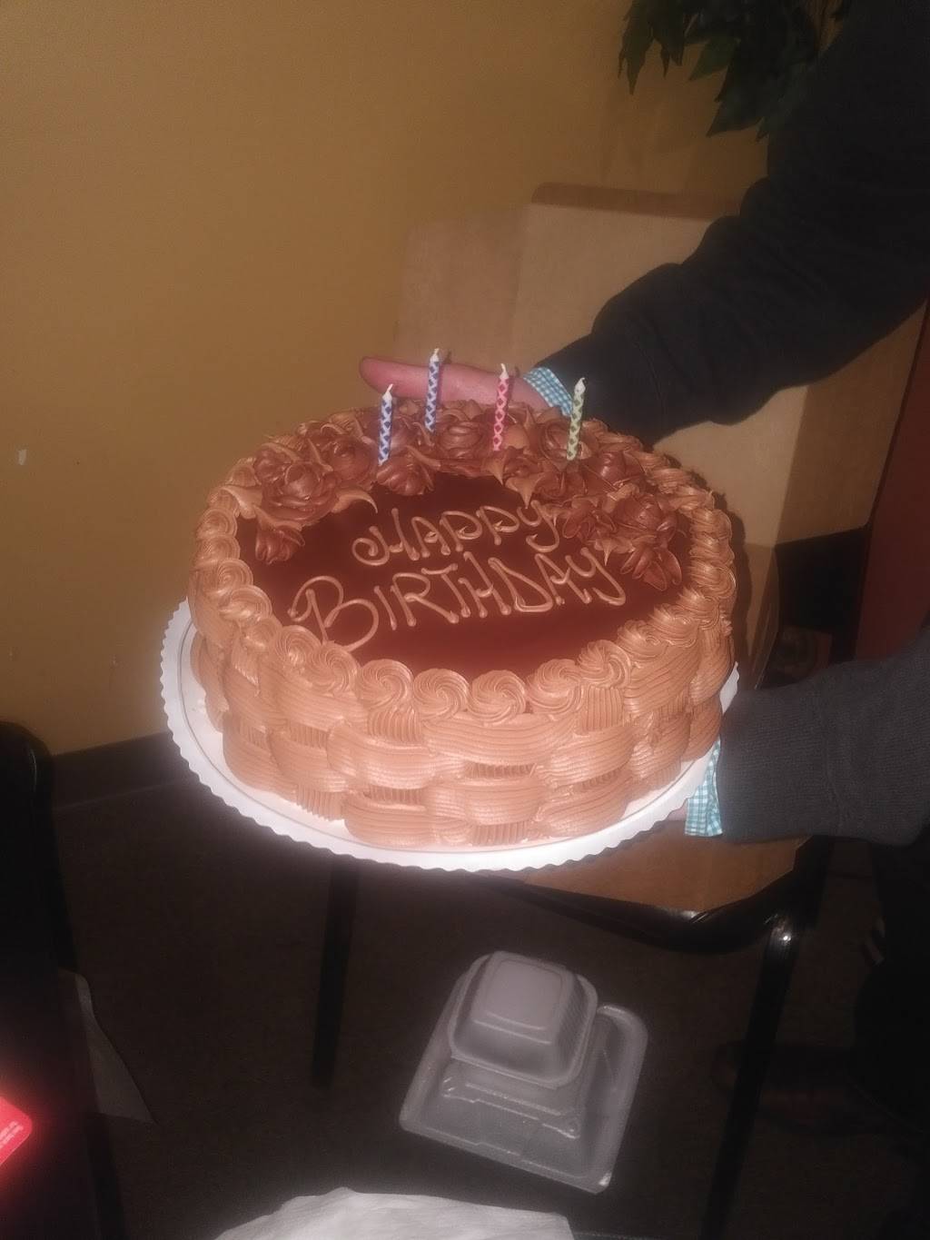 Dinos | restaurant | 1500 Osolo Rd # 2, Elkhart, IN 46514, USA | 5742641300 OR +1 574-264-1300