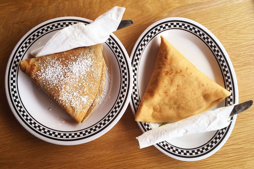 Mr. Crepe | meal takeaway | 51 Davis Square, Somerville, MA 02144, USA | 6176230661 OR +1 617-623-0661