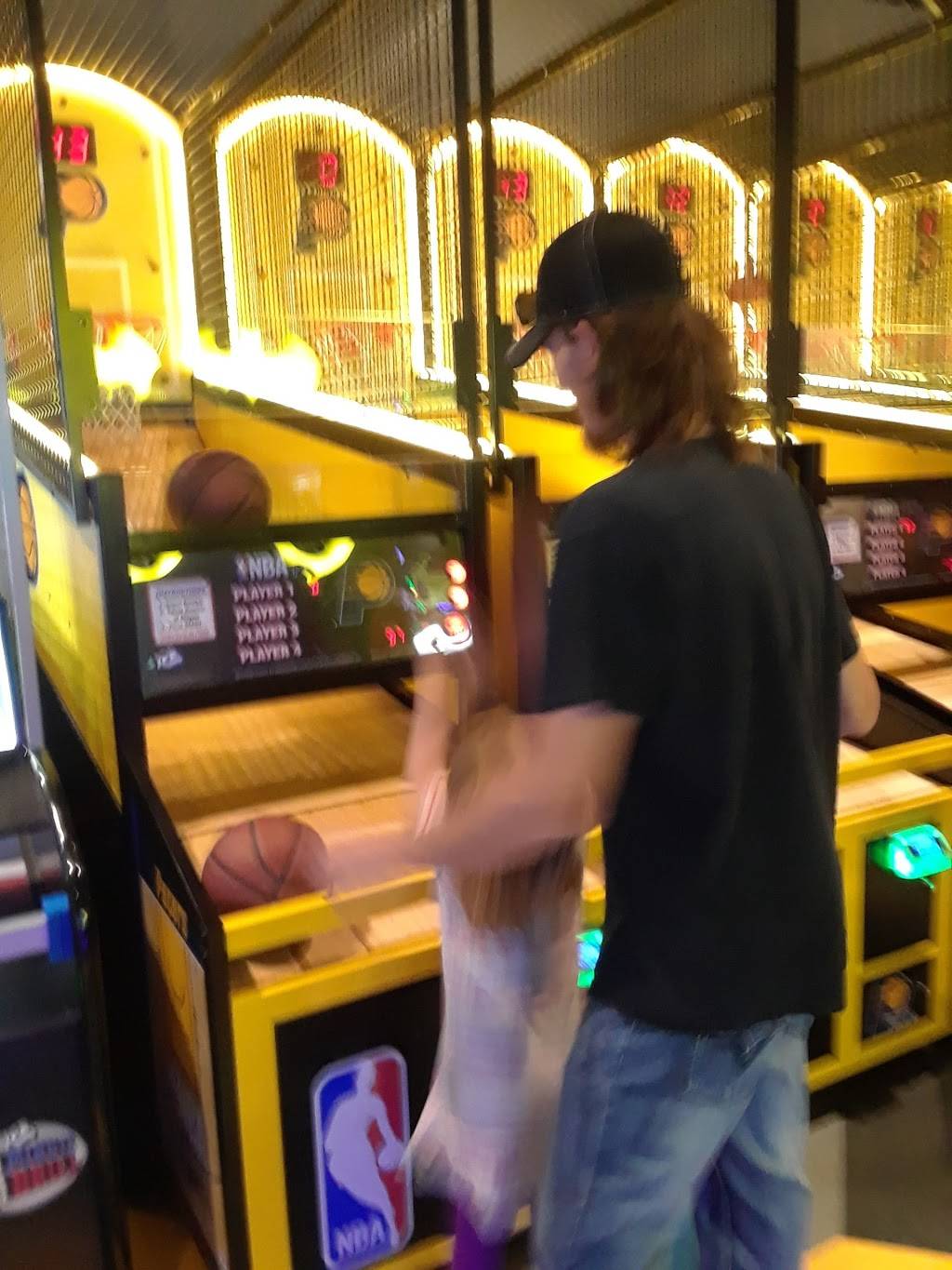 Main Event Indianapolis | restaurant | 4016 E 82nd St, Indianapolis, IN 46250, USA | 3176357777 OR +1 317-635-7777