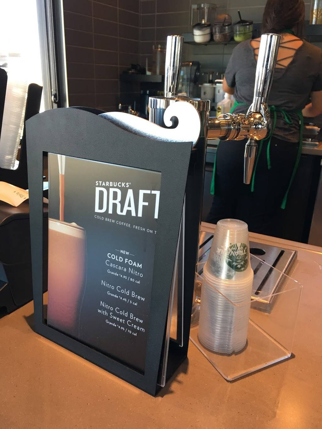 Starbucks | cafe | 1555 S San Jacinto Ave, San Jacinto, CA 92583, USA | 9514921431 OR +1 951-492-1431