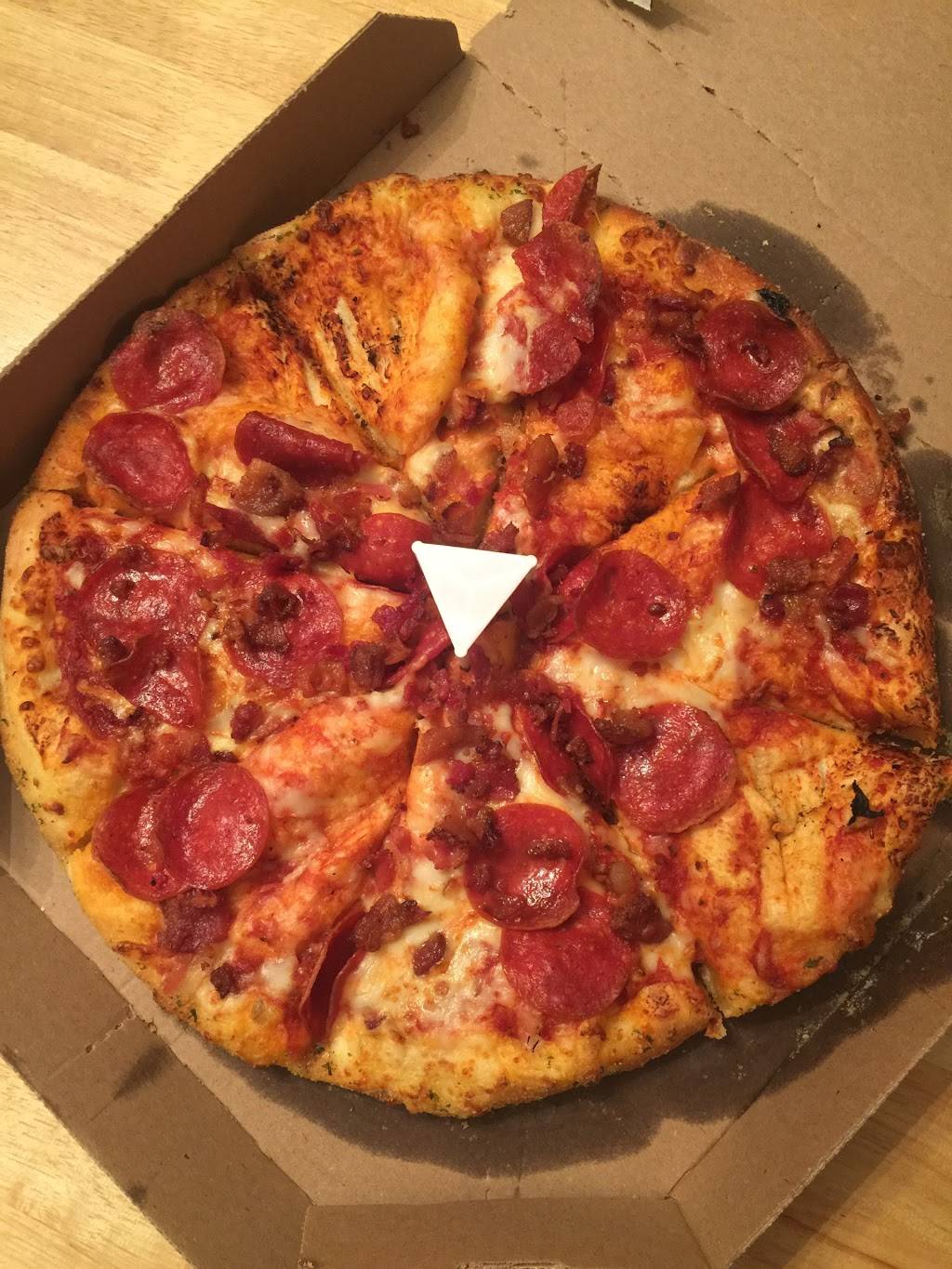 Dominos Pizza | meal delivery | 967 Brook Forest Ave, Shorewood, IL 60404, USA | 7792344200 OR +1 779-234-4200