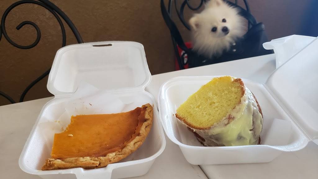 Bowlegged B.B.Q | restaurant | 4255 Market St, San Diego, CA 92102, USA | 6193017105 OR +1 619-301-7105