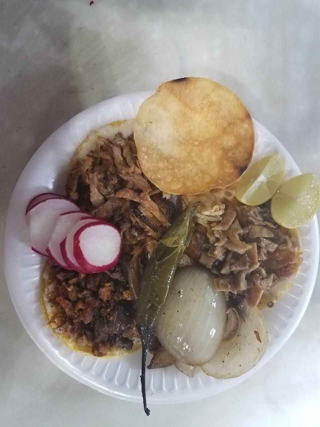 Tacos ARANDINOS | restaurant | 4752 Eagle St, Los Angeles, CA 90022, USA | 3235524604 OR +1 323-552-4604