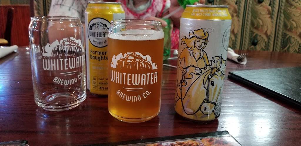 Flamingo Restaurant | restaurant | 435 OBrien Rd, Renfrew, ON K7V 3Z3, Canada | 6134324959 OR +1 613-432-4959