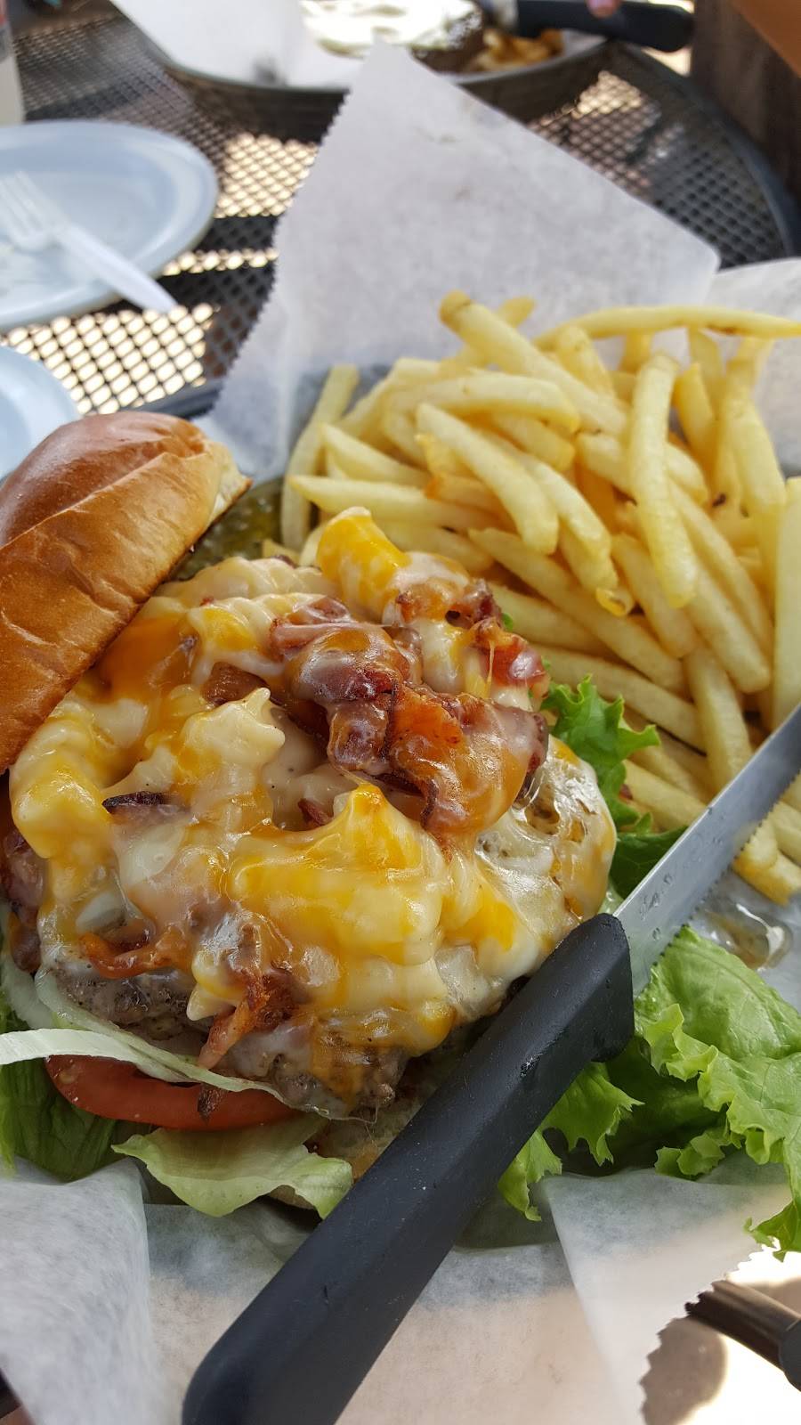 KCs Cabin | restaurant | 309 IL-173, Spring Grove, IL 60081, USA | 8156752205 OR +1 815-675-2205