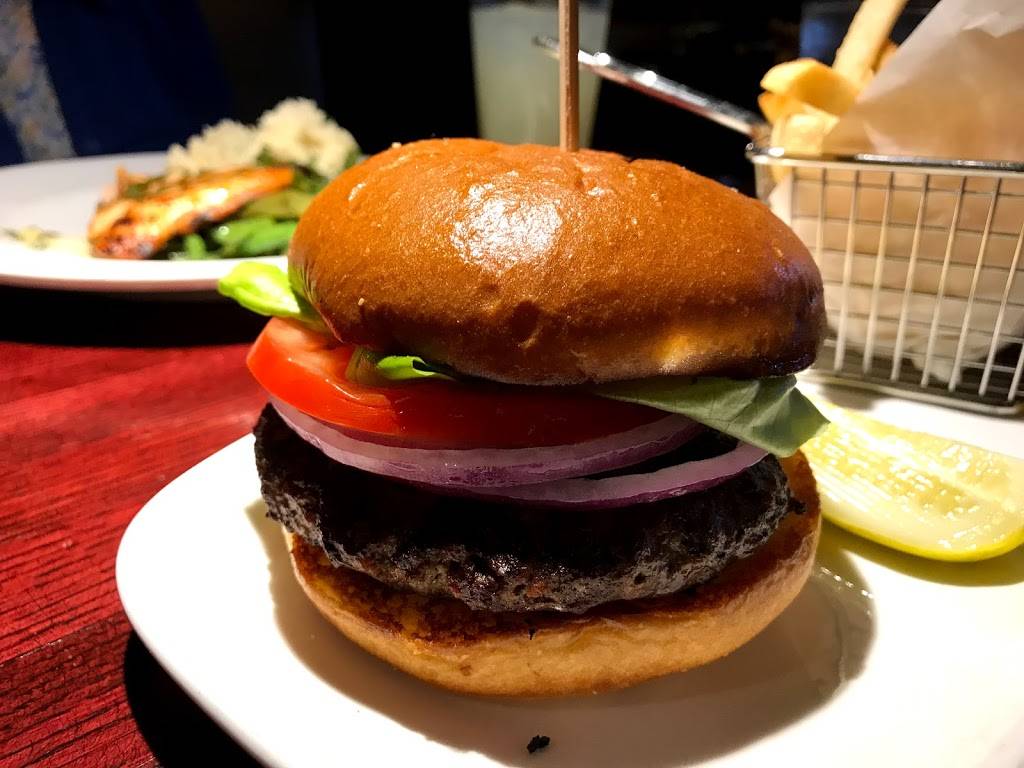 Village Tavern | restaurant | 1 W Flatiron Crossing Dr Space #2040, Broomfield, CO 80021, USA | 7208876900 OR +1 720-887-6900