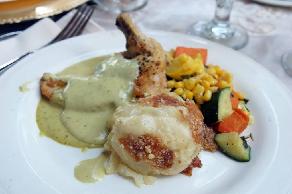 Old San Francisco Steak House | restaurant | 10223 Sahara Dr, San Antonio, TX 78216, USA | 2103422323 OR +1 210-342-2323