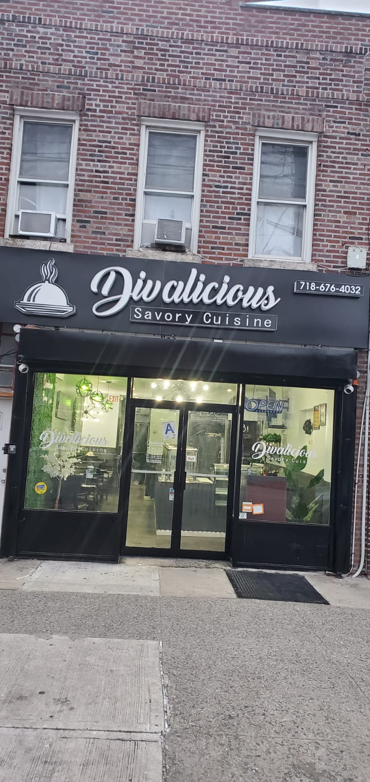 Divalicious savory cusine | restaurant | 4714 Avenue N, Brooklyn, NY 11234, USA | 7186764032 OR +1 718-676-4032