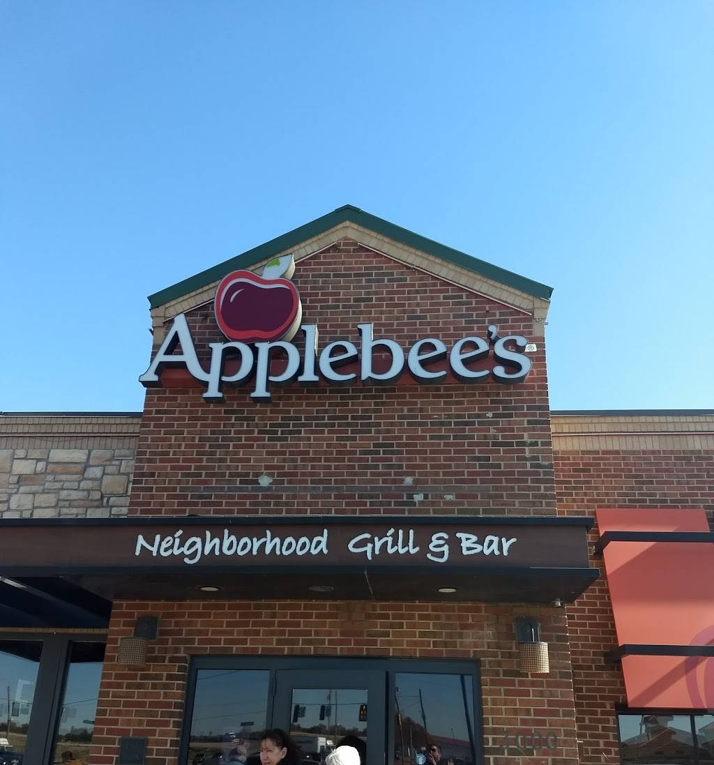 Applebees Grill + Bar | restaurant | 3000 Dial Dr, Council Bluffs, IA 51501, USA | 7123661250 OR +1 712-366-1250
