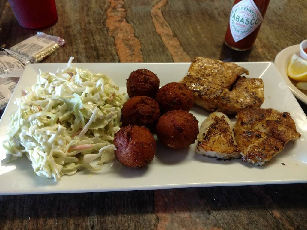 Two Dudes Seafood Restaurant | restaurant | 22 Seminole Rd, Atlantic Beach, FL 32233, USA | 9042462000 OR +1 904-246-2000