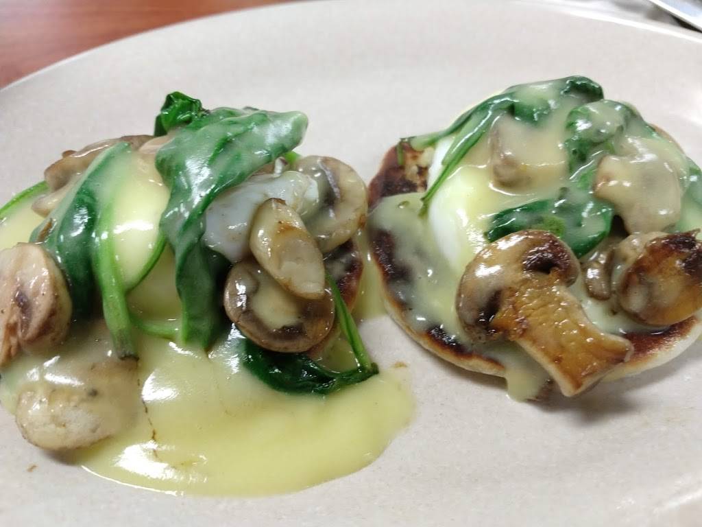 Deweese Family Diner | restaurant | 3753 Main St, Keokuk, IA 52632, USA | 3196213321 OR +1 319-621-3321