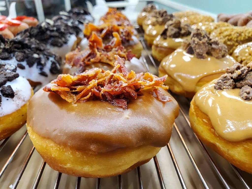 Nom Nom Donuts, Kolaches & More | bakery | 9793 Culebra Rd #104, San Antonio, TX 78251, USA | 2105494247 OR +1 210-549-4247