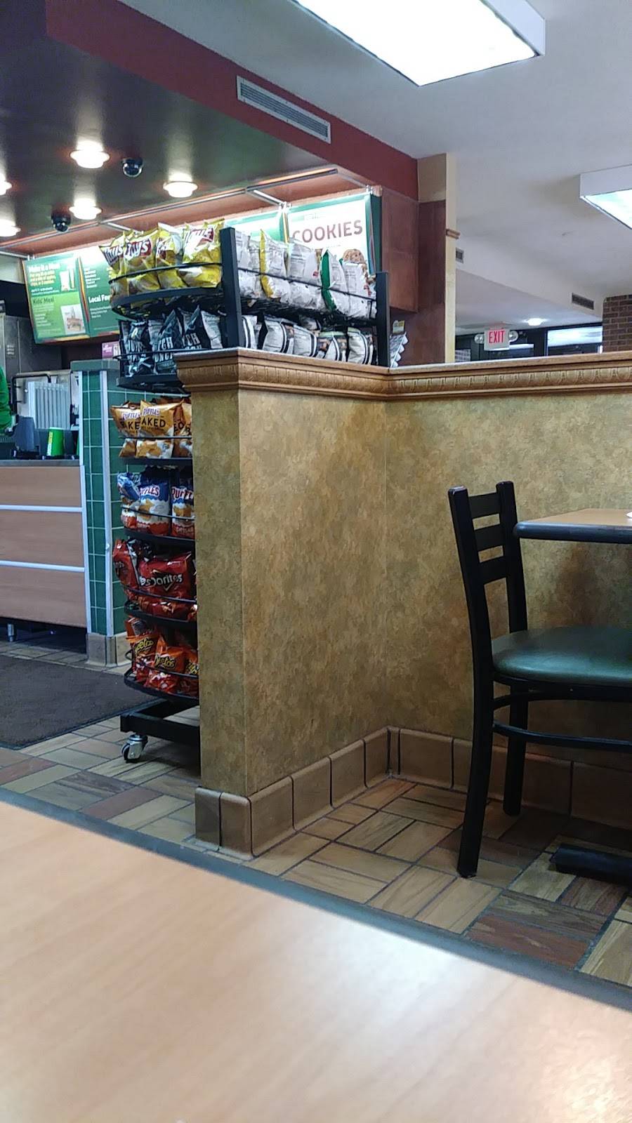 Subway | restaurant | 166 Concord Exchange N, South St Paul, MN 55075, USA | 6514577193 OR +1 651-457-7193