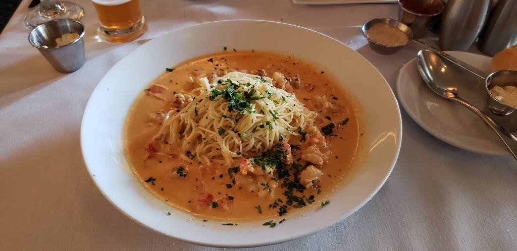 Parkshore Grill | restaurant | 300 Beach Dr NE #104, St. Petersburg, FL 33701, USA | 7278969463 OR +1 727-896-9463