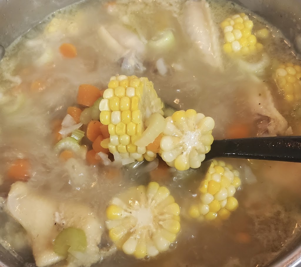 Mama’s Krazy Kitchen | restaurant | N Kingsway Rd and, Fern Gulley Dr, Seffner, FL 33584, USA | 8134360188 OR +1 813-436-0188