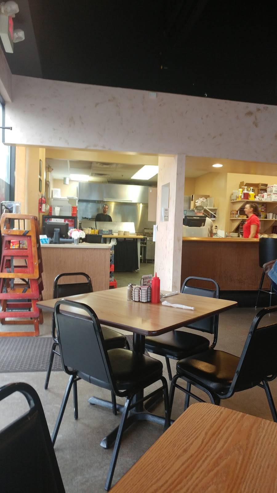 Strickers Cafe | restaurant | 2781 Jefferson Centre Way, Jeffersonville, IN 47130, USA | 8122189882 OR +1 812-218-9882