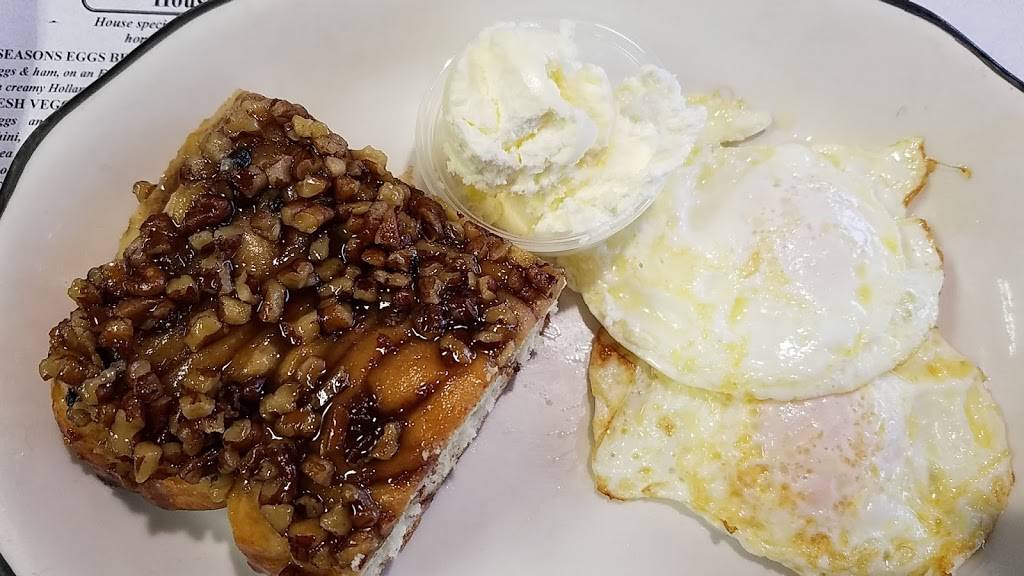 4 Seasons | restaurant | 114 Mahtomedi Ave, St Paul, MN 55115, USA | 6514292201 OR +1 651-429-2201