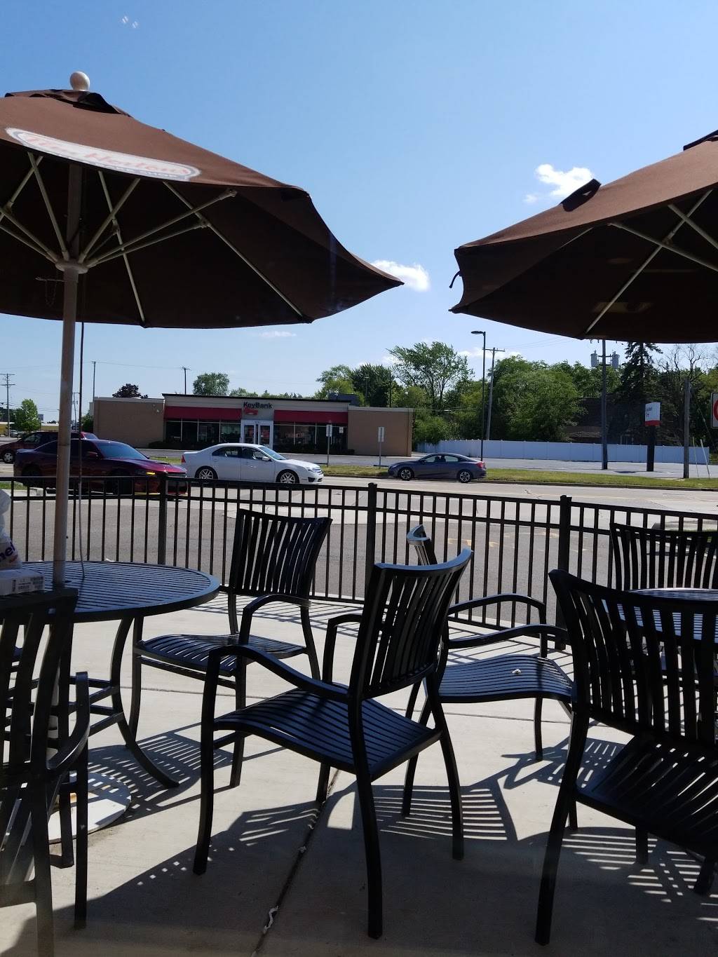 Tim Hortons | restaurant | 2220 Washtenaw Ave, Ypsilanti, MI 48197, USA | 7345281776 OR +1 734-528-1776