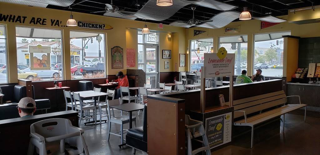 Raising Canes Chicken Fingers | meal takeaway | 23971 El Toro Rd, Laguna Hills, CA 92653, USA | 9495871970 OR +1 949-587-1970