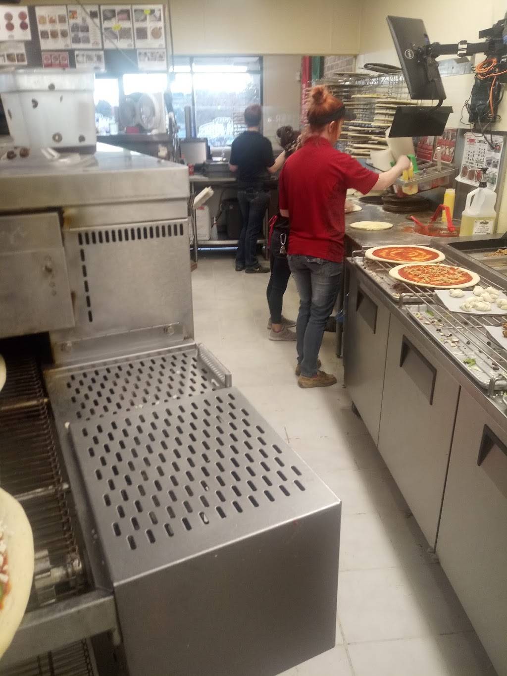 Papa Johns Pizza | restaurant | 1313 W Main St Suite G, Lebanon, TN 37087, USA | 6154437272 OR +1 615-443-7272