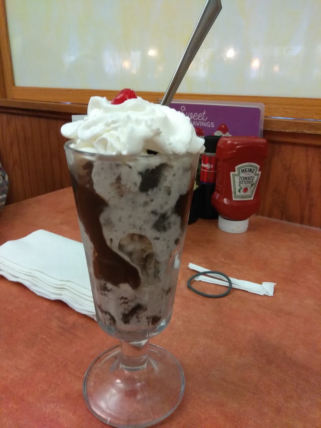 Friendlys | meal takeaway | 1673 Crofton Center, Crofton, MD 21114, USA | 4107213007 OR +1 410-721-3007