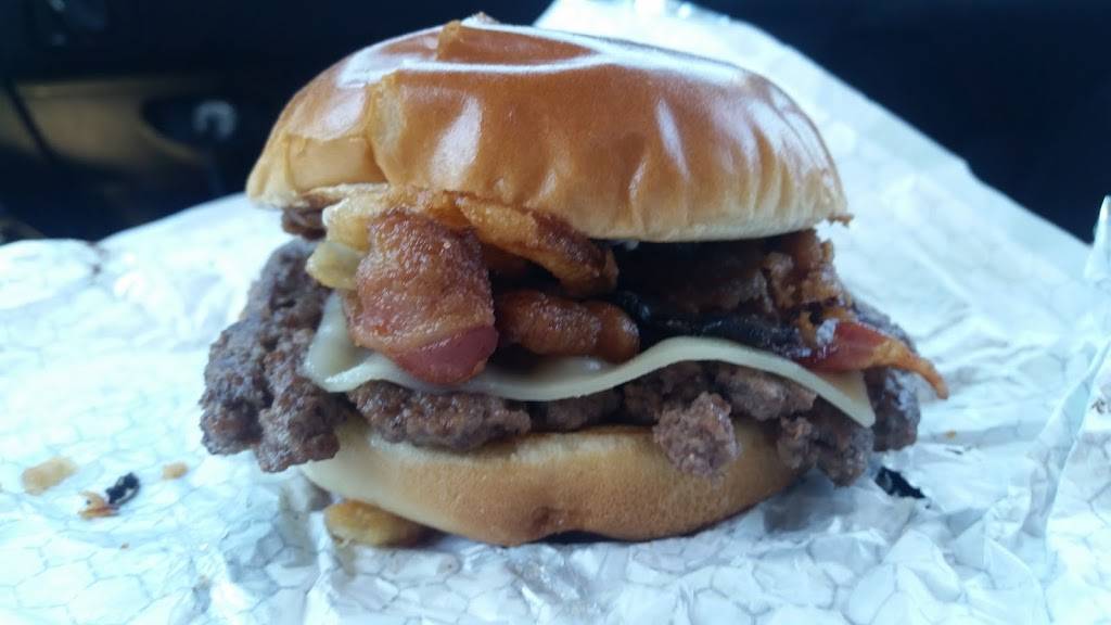 Wendys | restaurant | 530 TN-46 S, Dickson, TN 37055, USA | 6154461793 OR +1 615-446-1793