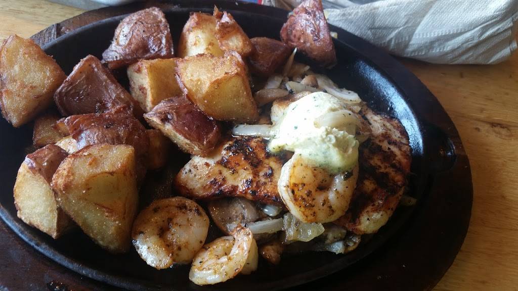 Applebees Grill + Bar | restaurant | 3730 W College Ave, Appleton, WI 54914, USA | 9209548060 OR +1 920-954-8060