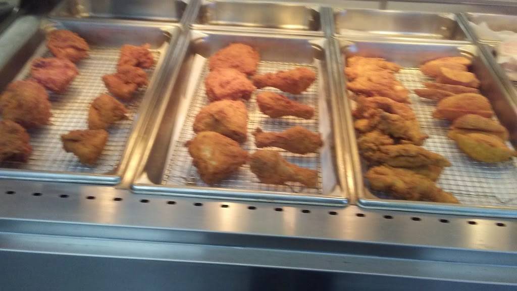 Valero Gas & Chesters Fried Chicken | restaurant | 40387 CA-41, Oakhurst, CA 93644, USA | 5596586333 OR +1 559-658-6333