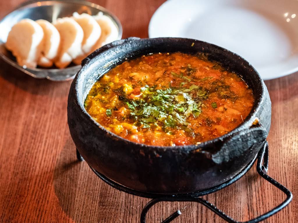 À Brasileira | restaurant | 2417 S Hiawassee Rd, Orlando, FL 32835, USA | 4076015992 OR +1 407-601-5992