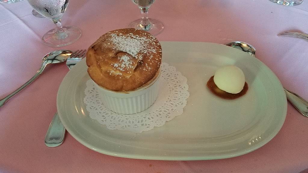 La Crémaillère | restaurant | 46 Bedford-Banksville Rd, Bedford, NY 10506, USA | 9142349647 OR +1 914-234-9647