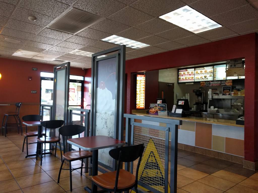 Jack in the Box | restaurant | 401 Blue Ravine Rd, Folsom, CA 95630, USA | 9169832107 OR +1 916-983-2107