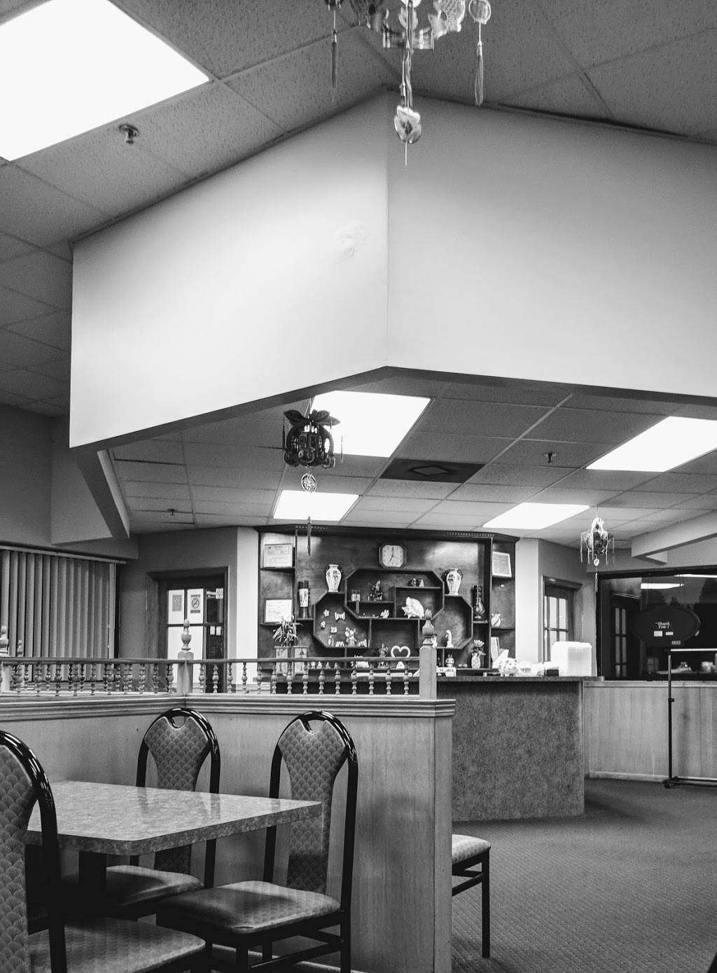 Hong Kong Buffet | restaurant | 1300 Egg Harbor Rd # 102, Sturgeon Bay, WI 54235, USA | 9207465555 OR +1 920-746-5555