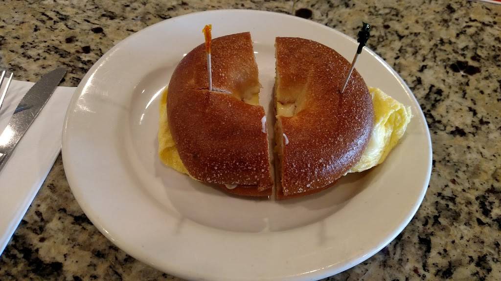 Gilchrist Downbeach Restaurant | cafe | 9400 Atlantic Ave, Margate City, NJ 08402, USA | 6094498679 OR +1 609-449-8679