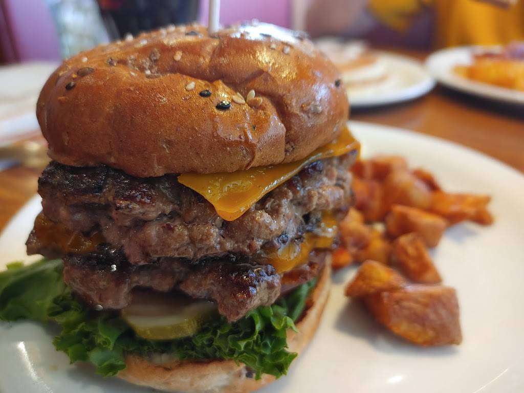 IHOP | restaurant | 1040 Main St, Logan, UT 84341, USA | 4357524467 OR +1 435-752-4467