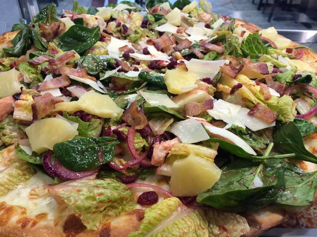 Freedas Pizza & Calzone | restaurant | Parelli Optical, 38 Enon St R, Beverly, MA 01915, USA | 9789690999 OR +1 978-969-0999