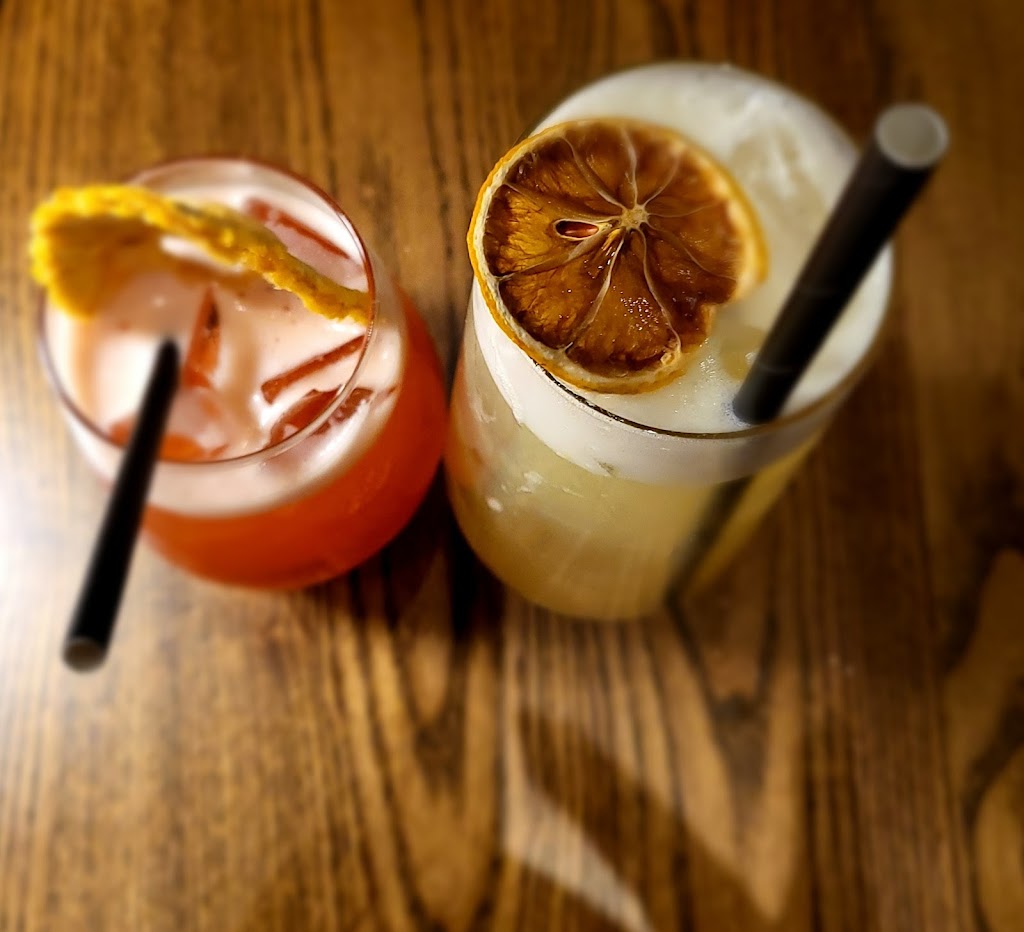 Luogo | restaurant | 211 12th Ave S, Nashville, TN 37203, USA | 6159888200 OR +1 615-988-8200