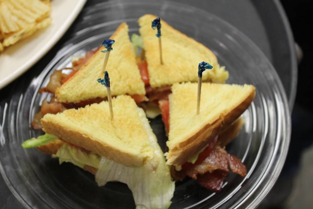 Petes Eats | restaurant | 601 N State St, Pioneer, OH 43554, USA | 4197371600 OR +1 419-737-1600