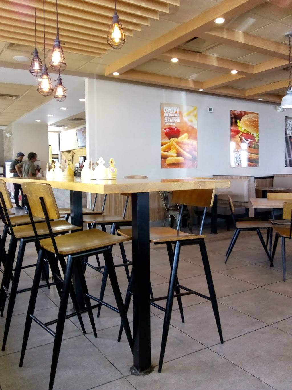 Burger King | restaurant | 7871 Pines Blvd, Pembroke Pines, FL 33024, USA | 9549877933 OR +1 954-987-7933