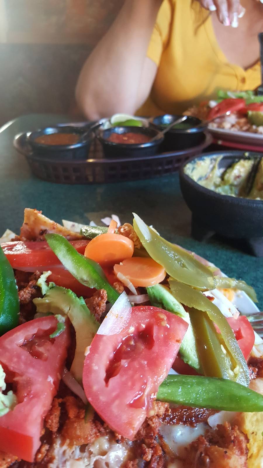 La Rosita | restaurant | 7849 Mcgraw St, Detroit, MI 48210, USA | 3132973145 OR +1 313-297-3145