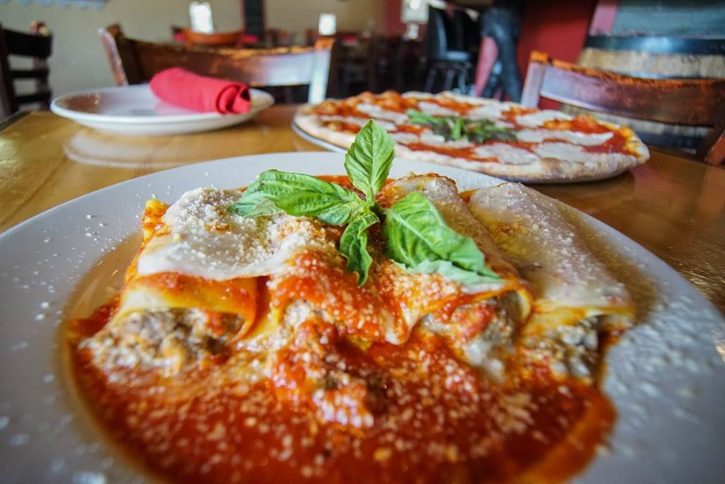 Tuttorosso Pizzeria | meal delivery | 7863 Blind Pass Rd, St Pete Beach, FL 33706, USA | 7278009864 OR +1 727-800-9864
