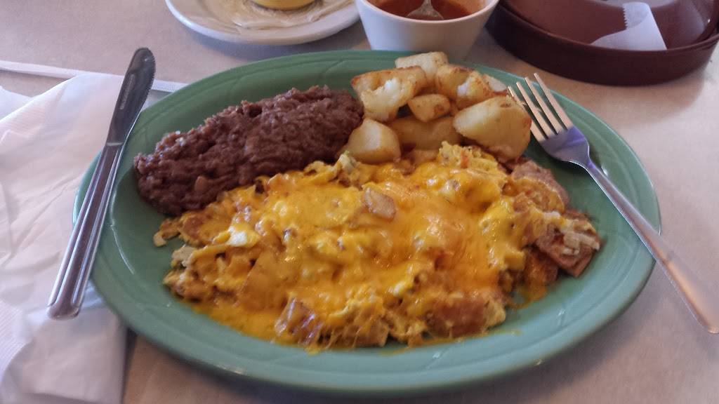 El Tapatio | restaurant | 13941 Northwest Blvd, Corpus Christi, TX 78410, USA | 3613878637 OR +1 361-387-8637