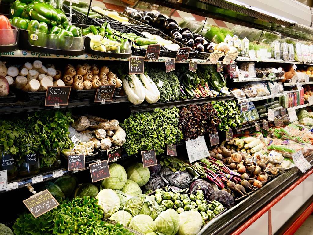 Seven Grains Natural Market | restaurant | 92 West Ave, Tallmadge, OH 44278, USA | 3306339999 OR +1 330-633-9999