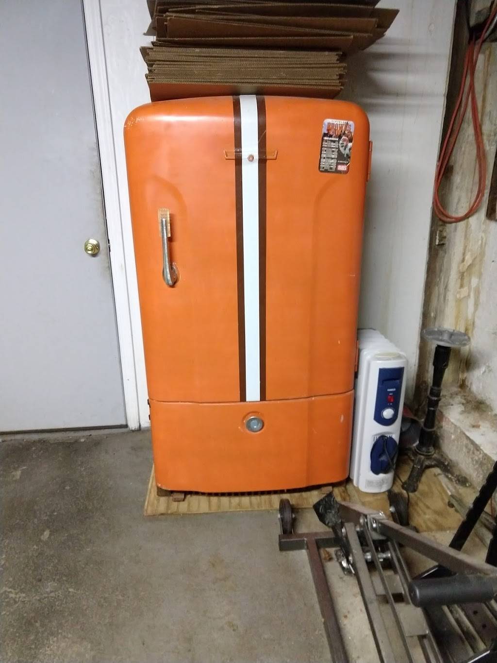 Nifty Fifty Diner | restaurant | 104 W Main St, Madison, OH 44057, USA | 4404287015 OR +1 440-428-7015