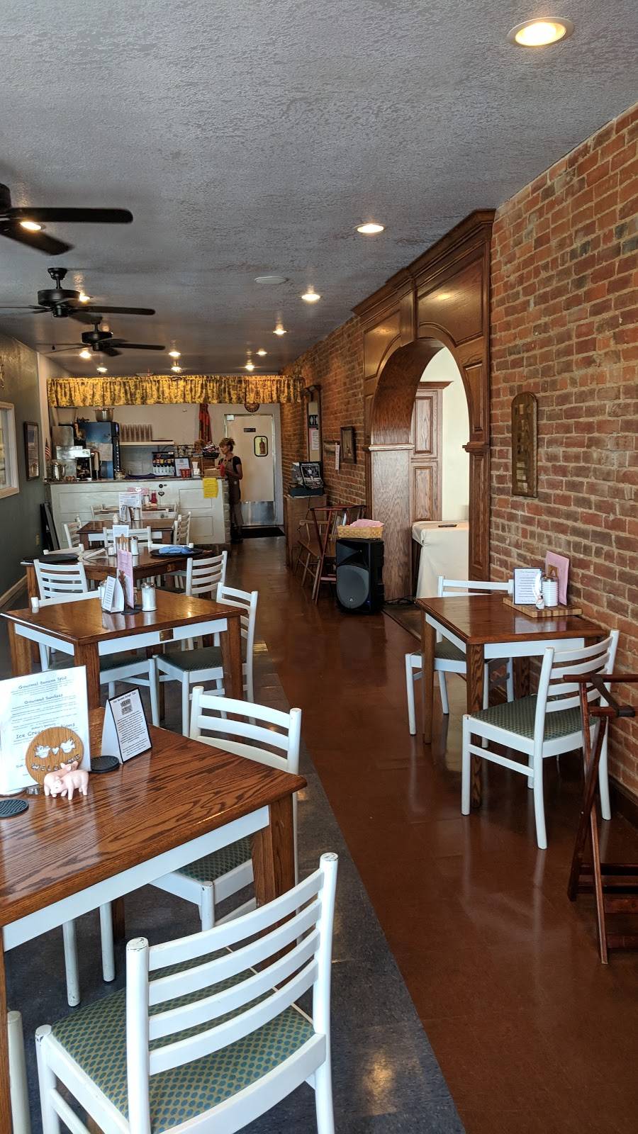 The Cornerstone Inn | restaurant | 201 5th St, Beverly, OH 45715, USA | 7409840011 OR +1 740-984-0011