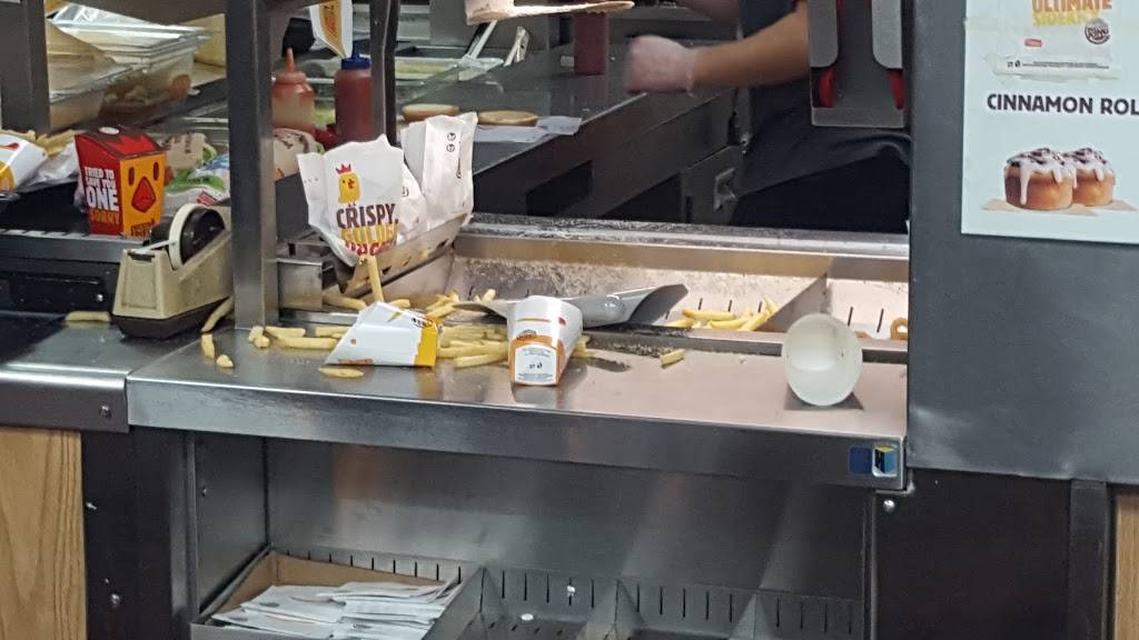 Burger King | restaurant | 2700 S Broad St, Trenton, NJ 08610, USA | 6098883652 OR +1 609-888-3652