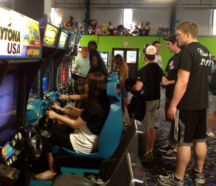 Space Entertainment Center | restaurant | 51 Zapora Dr, Hooksett, NH 03106, USA | 6036215150 OR +1 603-621-5150