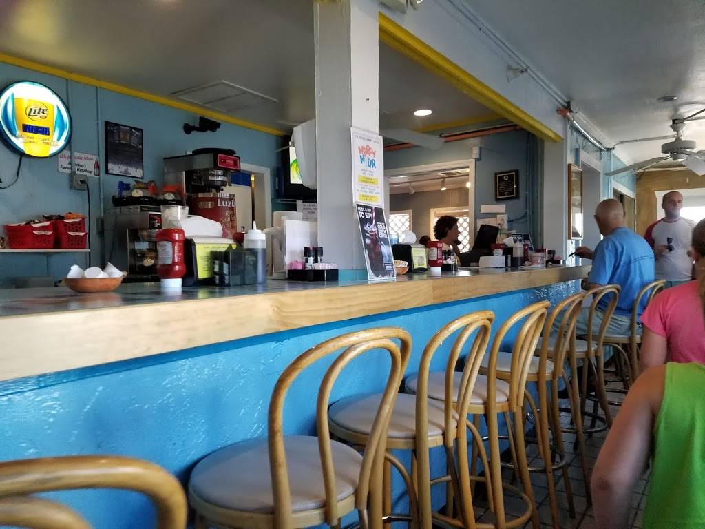 World Famous Oasis Restaurant | restaurant | 4000 A1A S, St Augustine Beach, FL 32080, USA | 9044713424 OR +1 904-471-3424